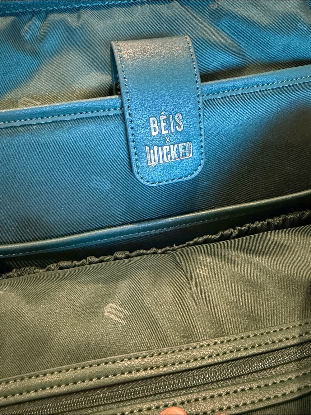 NWOT BEIS Wicked Backpack - Picture 4 of 6
